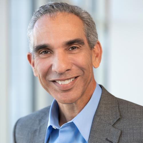 Director Rolando Saldana